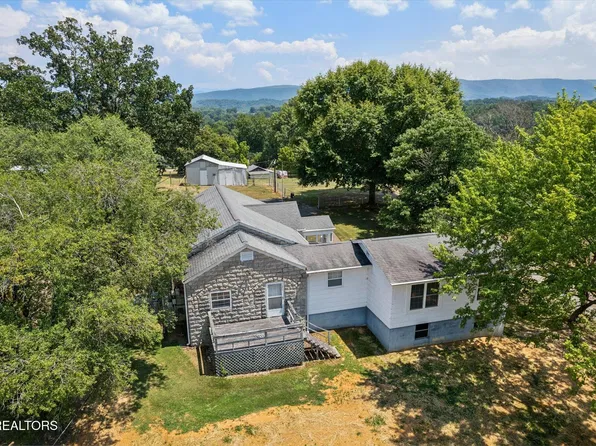 810 Ridge Rd, Maryville, TN 37803