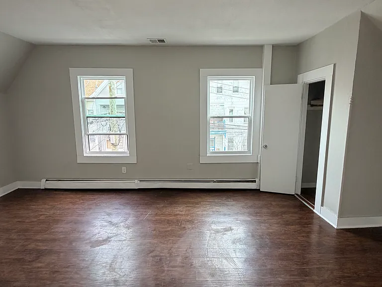 24 Shelter St #2-0 — Photo 3