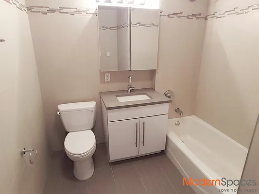 Rented by Modern Spaces | media 15