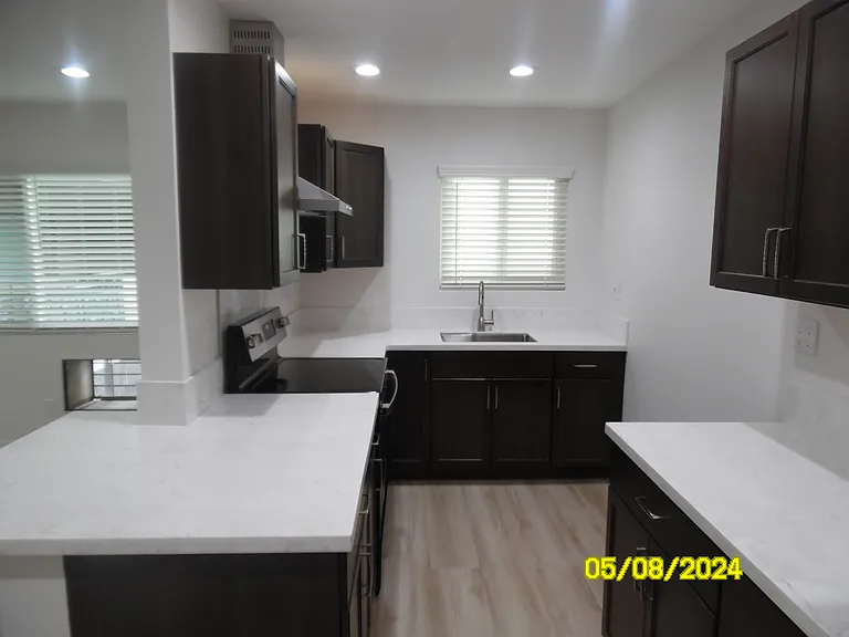6574 Fountain Ave #12 — Photo 3