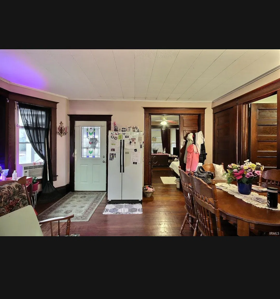 2 bed, 1200 sqft, $895 — Photo 2