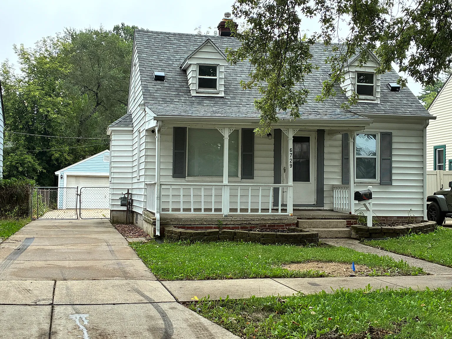 2 bed, 1200 sqft, $1,300 — Photo 1