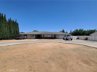 17640 Walnut St, Hesperia, CA 92345
