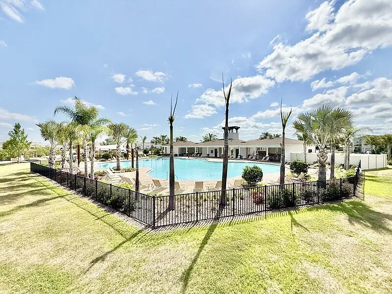 5699 Chorleywood Ln — Photo 68
