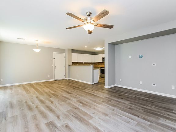5th image of 1065 S Cheshire Ln