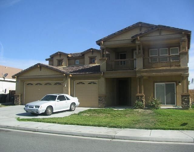 1st image of 2223 Finch Cir