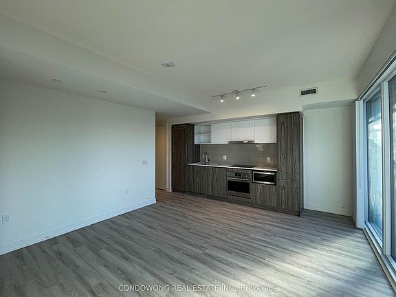 4th image of 55 Cooper St #2105