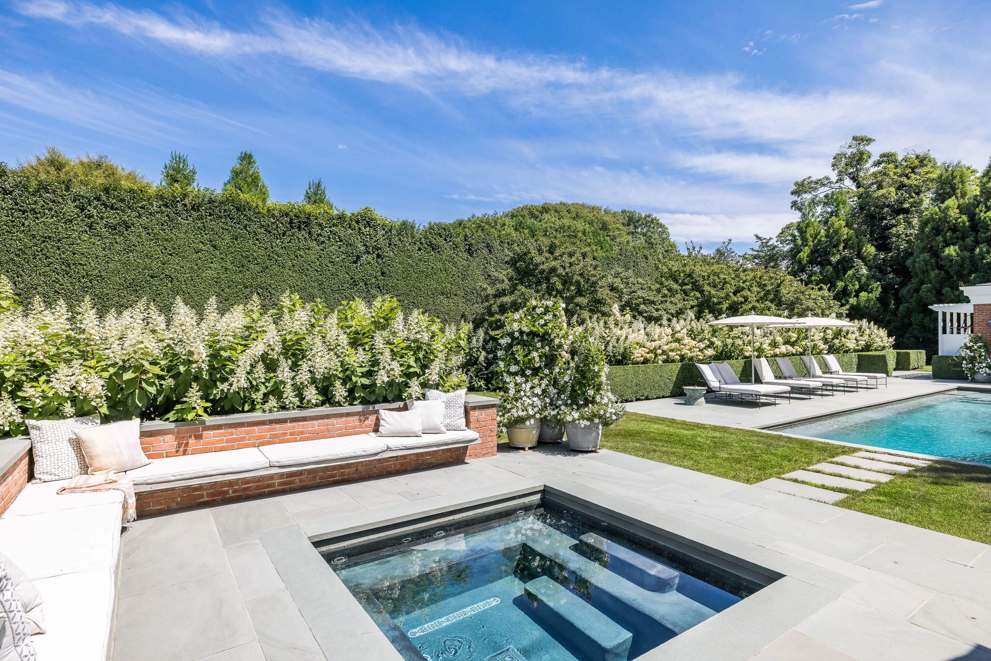 43 Lee Ave, East Hampton, NY 11937 Out East