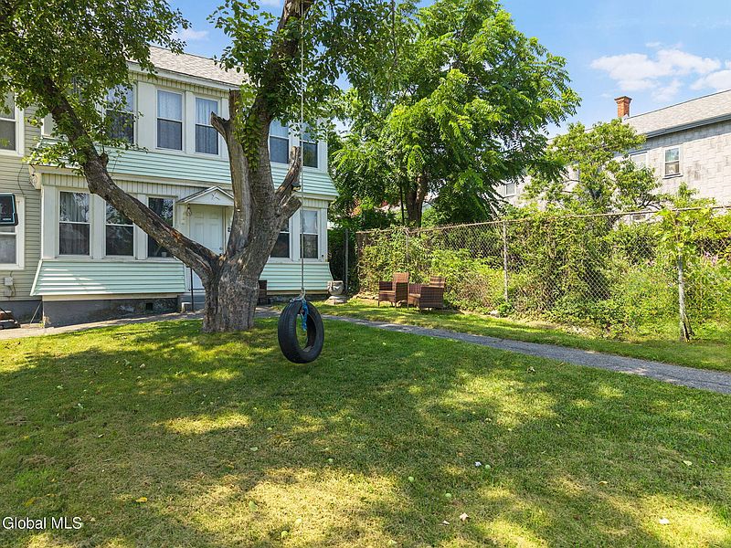 4th image of 43 Jay Street