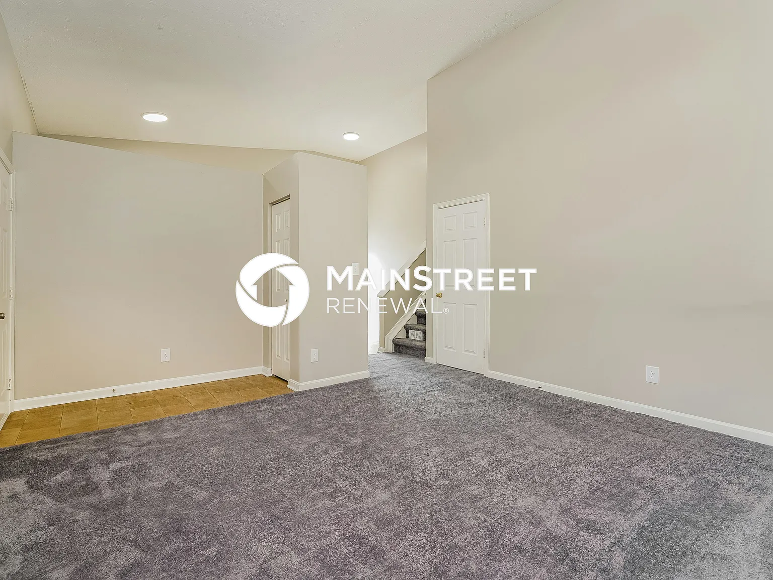 532 Woods Crossing Dr — Photo 3