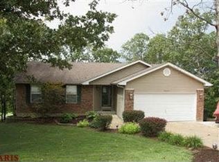9625 Magnolia Dr, Hillsboro, MO 63050
