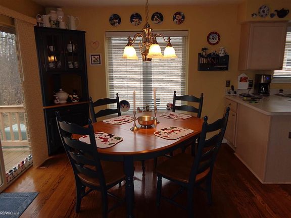 5th image of 13857 Elmbrook Dr