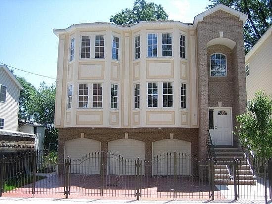1st image of 83 Woodside Pl #3