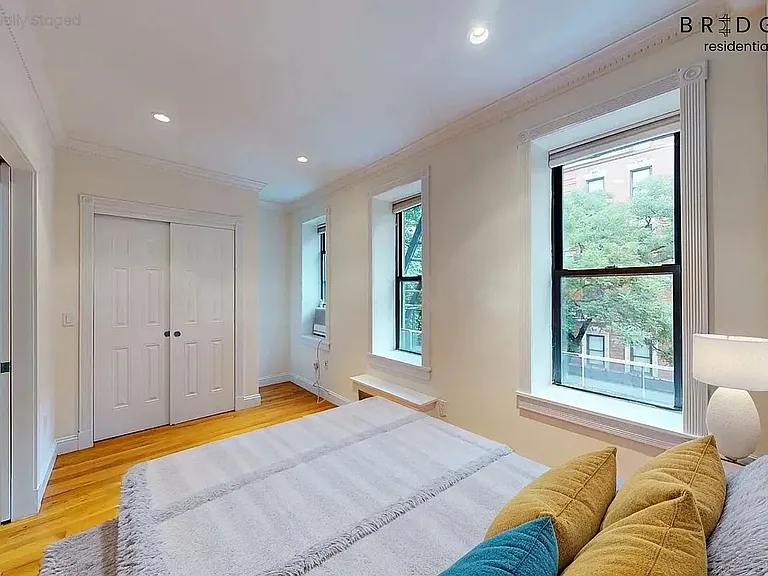 228 E 84th St #4A — Photo 3