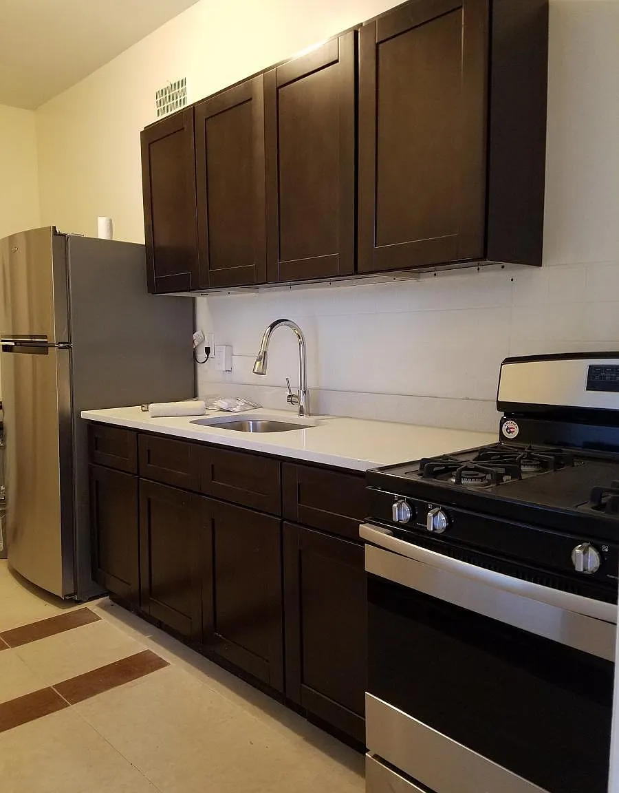 1 bed, $1,300 — Photo 1