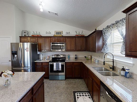 4th image of 5433 Dalton Cir