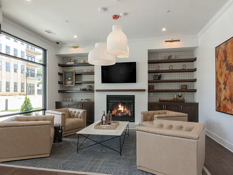 Luxe 360 on Centerpointe — Photo 35