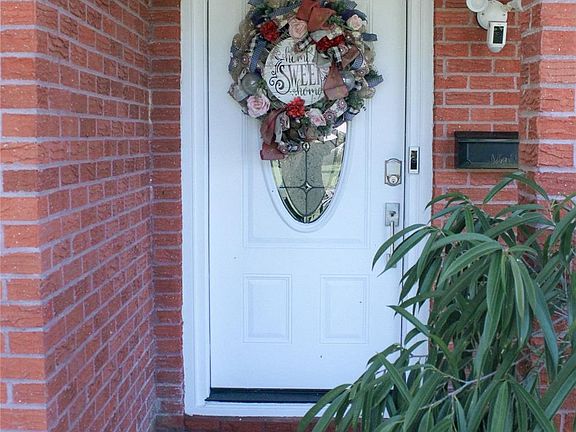 2nd image of 1201 Carey Dr