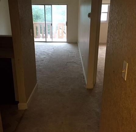 3rd image of 900 River Reach Dr APT 303
