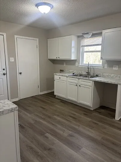4 bed, 1.0 bath, 1184 sqft, $1,250 — Photo 4