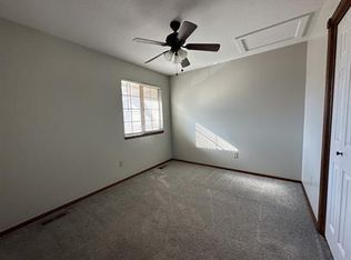 304 W 1st St, Valley Center, KS 67147