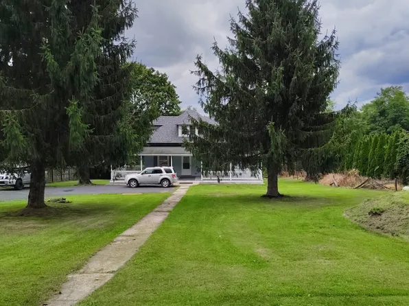 15135 Dutrow Ave, Blue Ridge Summit, PA 17214