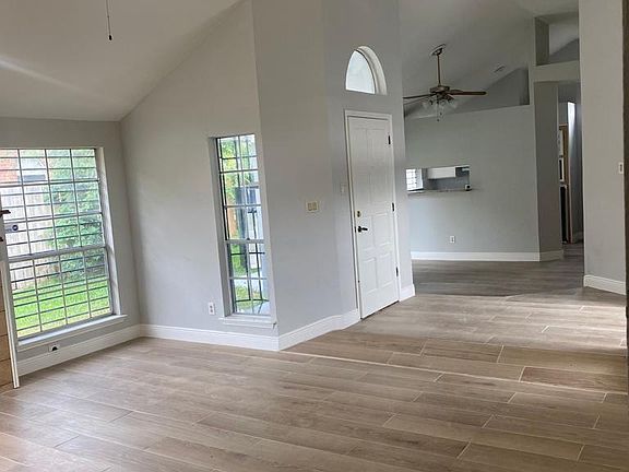 5th image of 9339 Stonecreek Ln