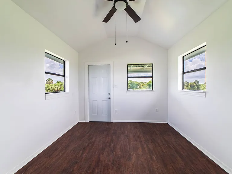 19505 NW 80th Dr — Photo 31