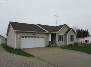 2220 S Elms Rd, Swartz Creek, MI 48473