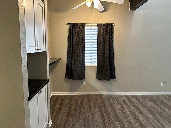 5th image of 413 E Bruce Ave Unit A
