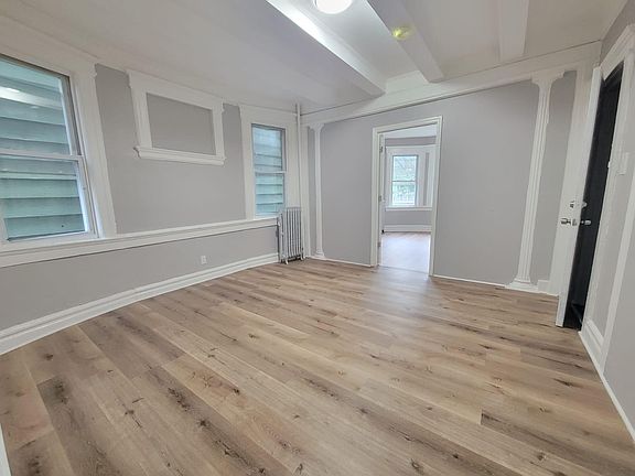 2nd image of 846 S 14th St #11E