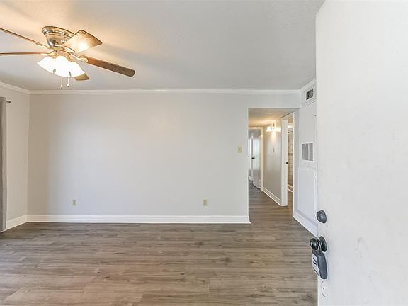 3rd image of 7600 Emmett F Lowry Expy APT 302