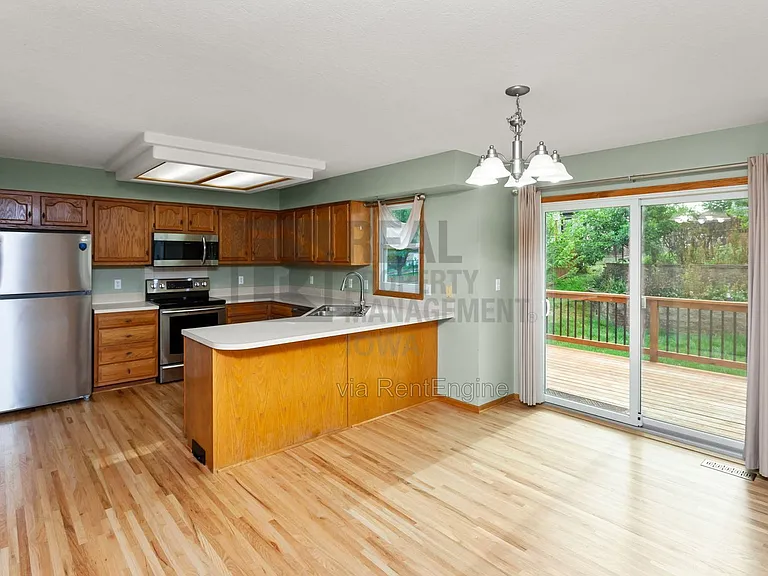 8912 Highland Oaks Dr — Photo 9
