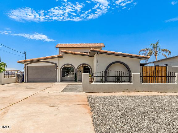 2nd image of 2622 N Mesa Drive