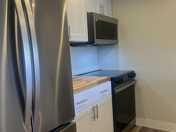 3rd image of 4896 S Dudley Street Bldg 9 #8
