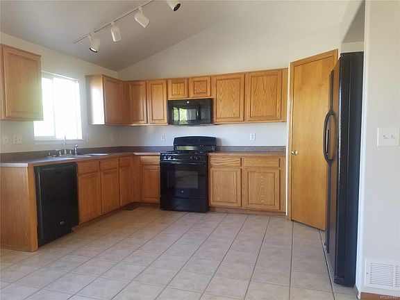 5th image of 9432 Saint Paul Ct