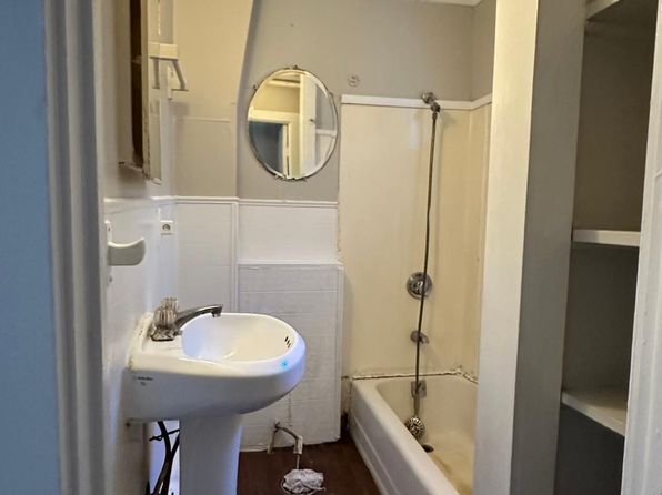 72 Merchants Ave APT B