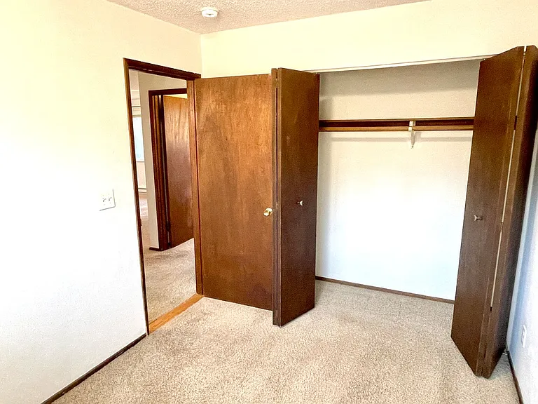 9004-9018 NE Oregon St — Photo 9