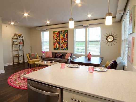 5th image of 10463 S 131st St APT 204