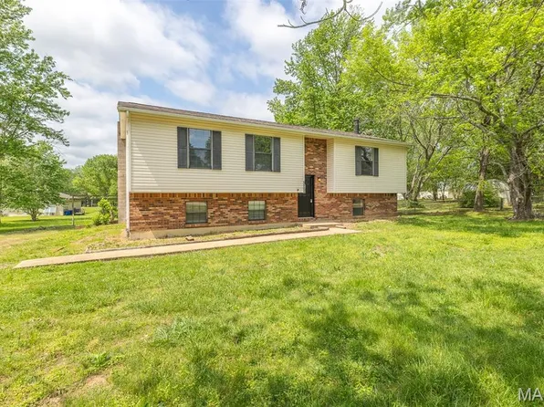 5503 Misty Dr, Poplar Bluff, MO 63901