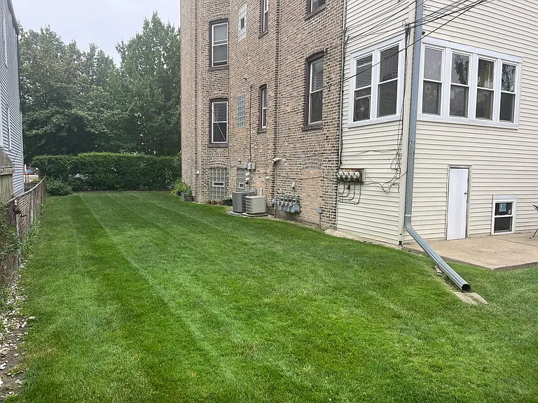 4822 W Berteau Ave #G — Photo 11
