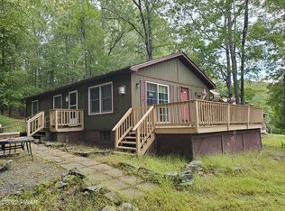 471 Westcolang Rd, Hawley, PA 18428