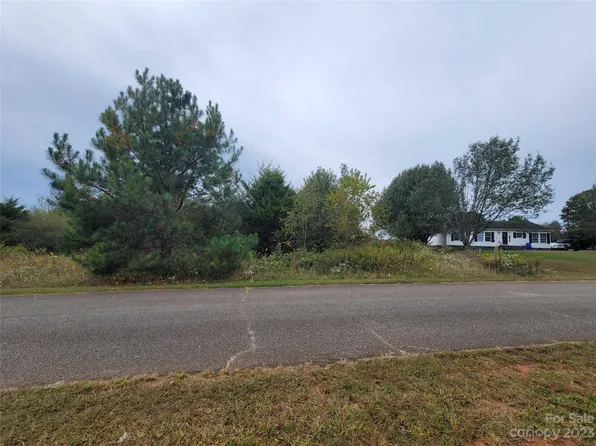 105 Rosemont Dr, Stony Pt, NC 28678