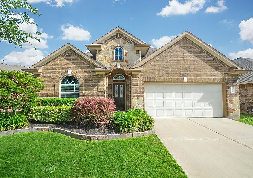 1st image of 21555 Barrett Knolls Dr