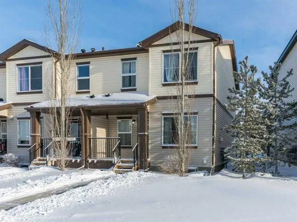 81 E Copperpond Lndg SE, Calgary, AB T2Z 1G6