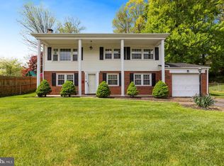 13824 Gilbert Rd, Woodbridge, VA 22193