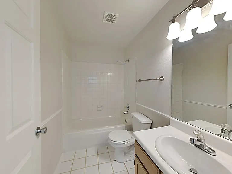 1117 Cedarcrest St — Photo 12