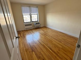 8615 Ava Pl APT 1G, Jamaica, NY 11432