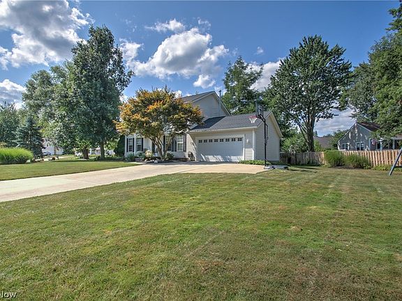 3rd image of 1282 Bowdoin Ct