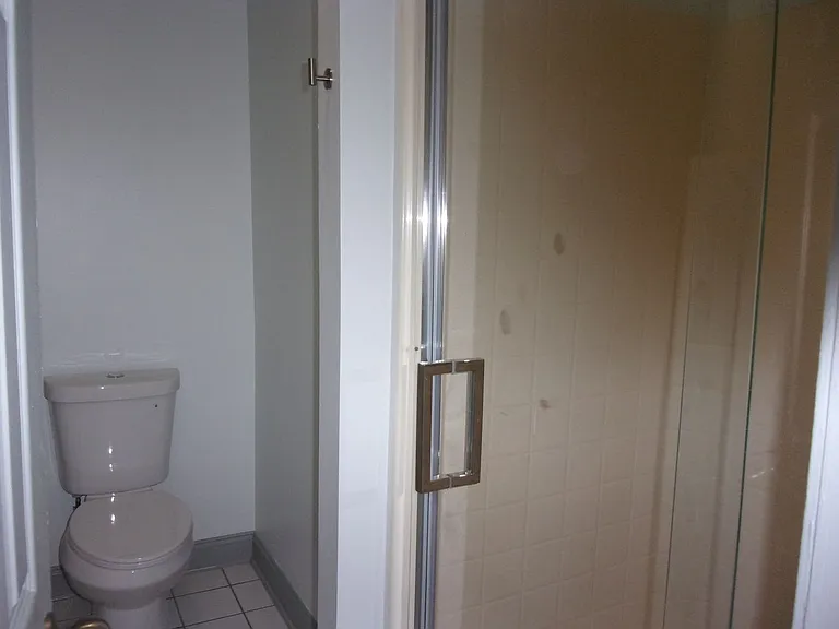 403 N Wilson St #102 — Photo 5